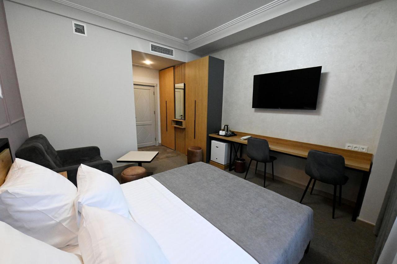 Prime Hotel Гюмри Экстерьер фото